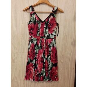 White House Black Market Floral Sleeveless Dress Size 00